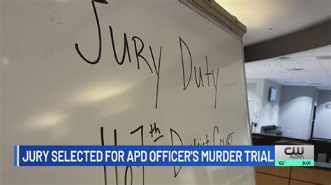 Jury selected in APD officer's murder trial